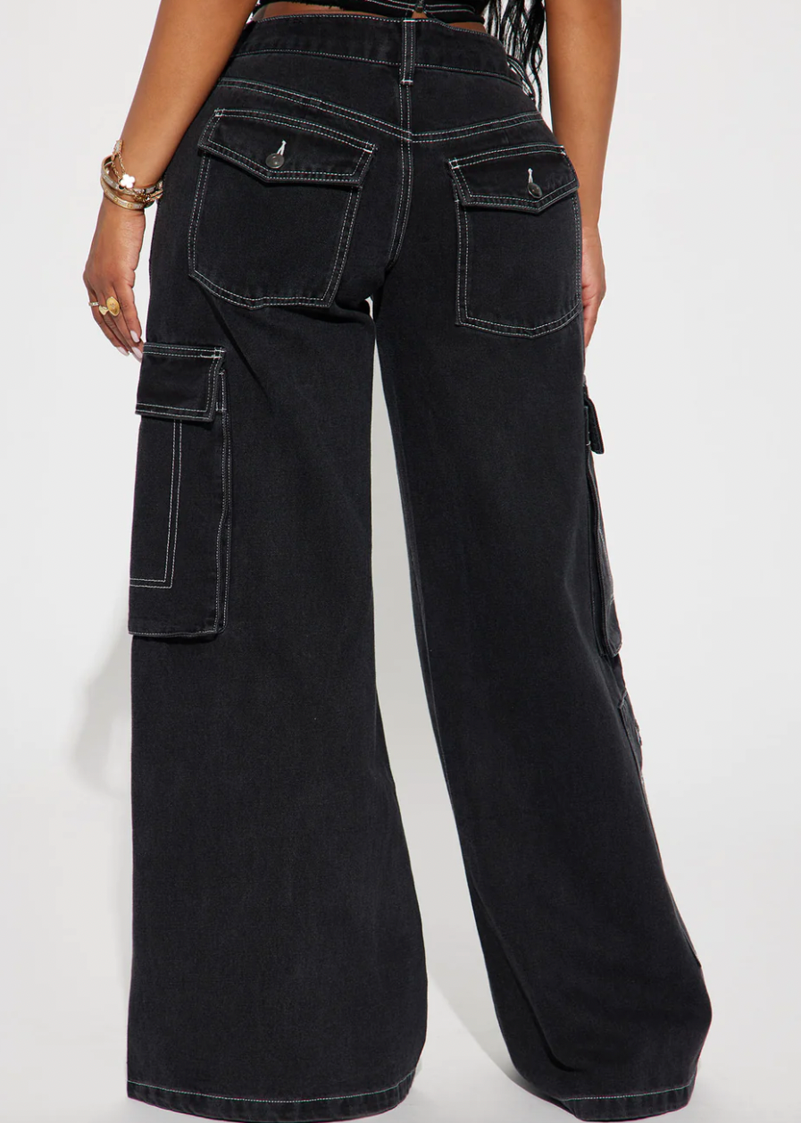 Tee's Wide Leg Cargo Pants