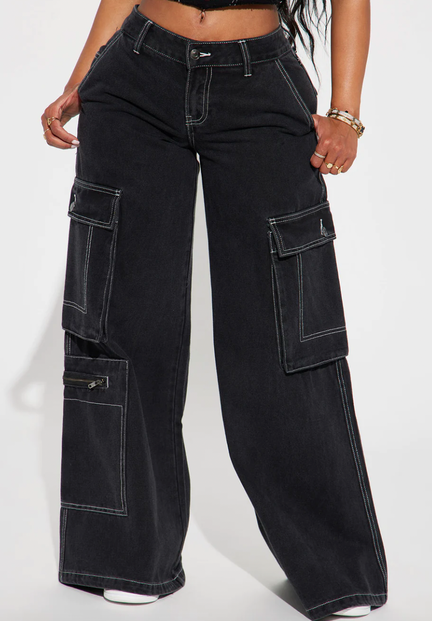 Tee's Wide Leg Cargo Pants